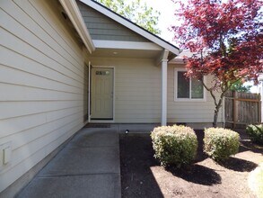 3556-3558 Fisher Ct NE in Salem, OR - Building Photo - Building Photo