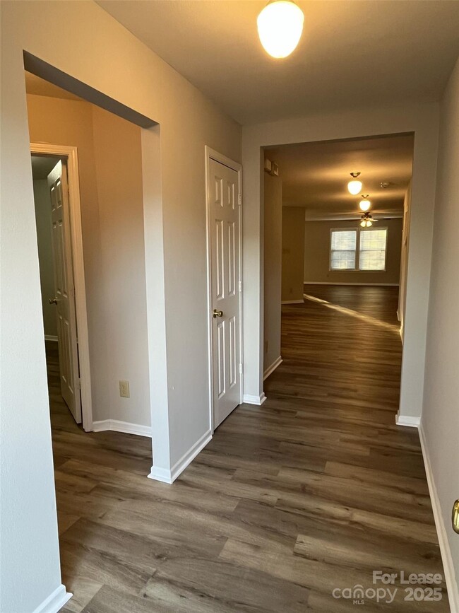 5812 Ankeny Court in Charlotte, NC - Building Photo - Building Photo