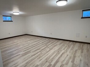 1030 Lindy St in Wenatchee, WA - Building Photo - Building Photo