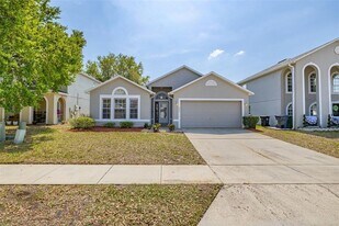 624 Blake Ave in Davenport, FL - Building Photo