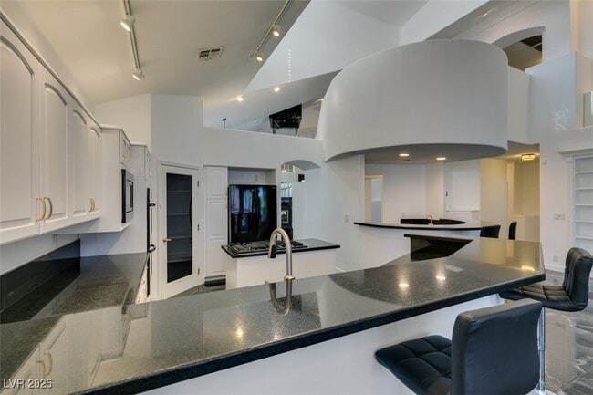 property at 174 Buena Ct