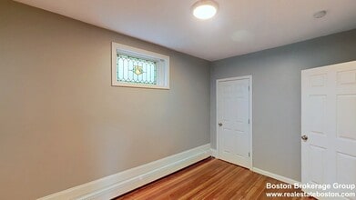 4 Weld Ave in Boston, MA - Building Photo - Building Photo