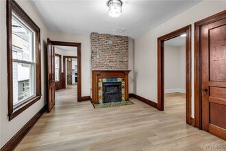 404 Parkdale Ave in Buffalo, NY - Building Photo - Building Photo