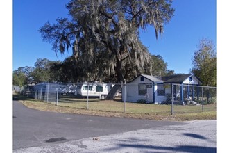 315 N Commonwealth Ave in Polk City, FL - Building Photo - Building Photo