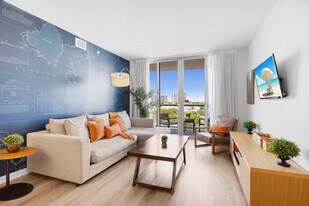 2602 E Hallandale Beach Blvd, Unit SI ID1227294P in Hallandale Beach, FL - Building Photo