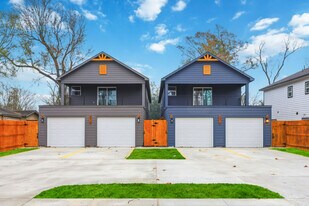 9318 Sundown Dr in Houston, TX - Building Photo