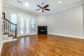 4323 Dickason Ave in Dallas, TX - Foto de edificio - Building Photo