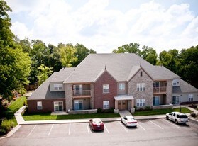 Martin Riley Apartments in Springfield, MO - Building Photo