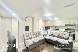 22 Ian Ormston Dr in Kitchener, ON - Building Photo - Building Photo