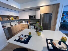 556 NE 57th St, Unit B2 in Miami, FL - Building Photo