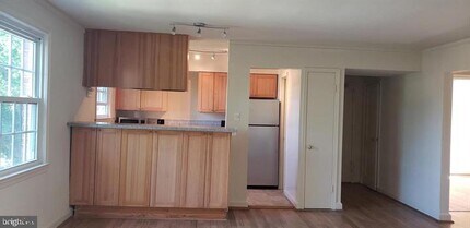 1317 S Walter Reed Dr-Unit -17302 in Arlington, VA - Building Photo - Building Photo