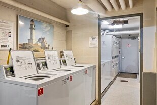 29 Concord Ave, Unit 405 in Cambridge, MA - Building Photo