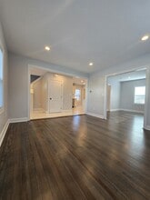 35 Phillips Ave in Stoughton, MA - Building Photo - Building Photo