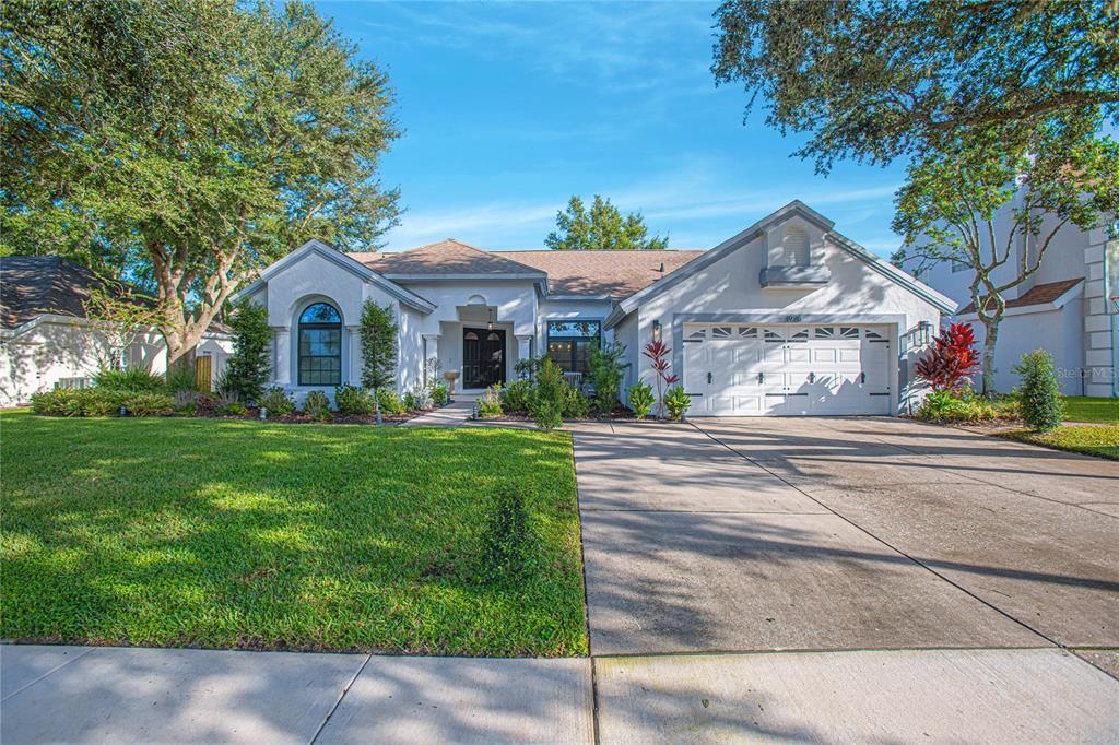 1928 Thoroughbred Dr in Gotha, FL - Foto de edificio