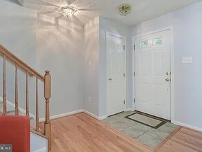 8713 Rochelle Dr in Ellicott City, MD - Building Photo - Building Photo