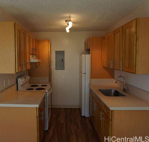 94-1064-1064 Paawalu St in Waipahu, HI - Building Photo - Building Photo