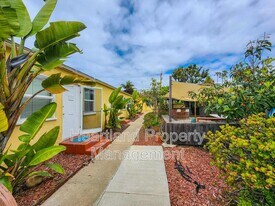 848 1/2 Emerald St in San Diego, CA - Building Photo