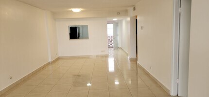 3660 NE 166th St, Unit 703 in Miami, FL - Building Photo - Building Photo