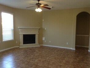 5718 Emerald Brook Ln in League City, TX - Building Photo - Building Photo