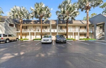 711 Forest Club Dr in Wellington, FL - Building Photo - Building Photo