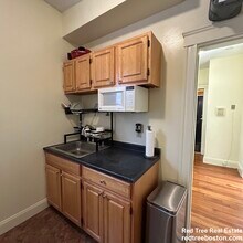 110 Peterborough St, Unit 124 #9 in Boston, MA - Foto de edificio - Building Photo