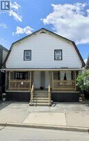 2181 Howard Ave in Windsor, ON - Building Photo