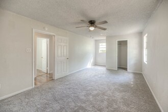 346 Pratt Rd in Livingston, TX - Foto de edificio - Building Photo