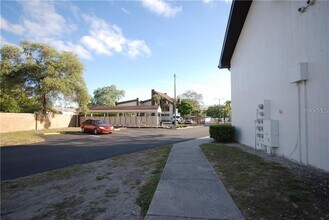 1254 E 113th Ave in Tampa, FL - Building Photo - Building Photo