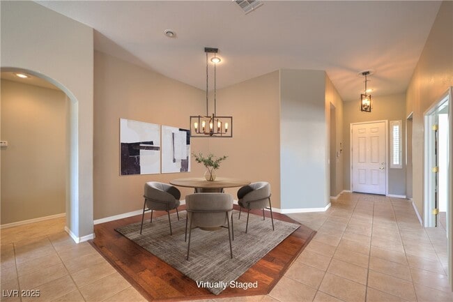11135 River Hills Ln in Las Vegas, NV - Foto de edificio - Building Photo