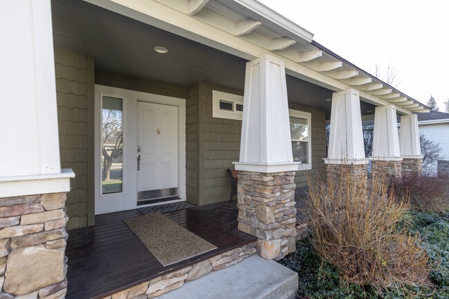 2412 S Marypost Ave in Eagle, ID - Building Photo - Building Photo