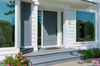 4640 Laurelgrove Ave in Los Angeles, CA - Building Photo - Building Photo