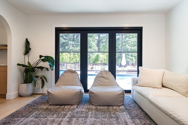 property at 2431 Alamo Glen Dr