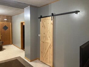 413 2nd St SW in Dickinson, ND - Foto de edificio - Building Photo