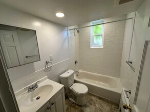 176 Summit Ave in Quincy, MA - Building Photo - Building Photo