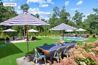 17 Old Sag Harbor Rd in East Hampton, NY - Building Photo - Building Photo