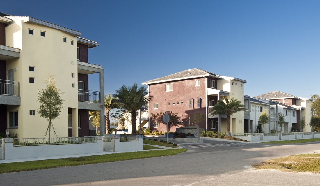 Pollywog Creek in La Belle, FL - Foto de edificio