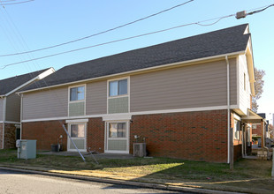 Windsor Village Apartments in Tulsa, OK - Building Photo - Building Photo