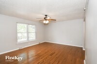 10812 Gregory Ln photo'