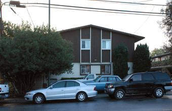 415 Del Medio Ave in Mountain View, CA - Building Photo - Building Photo