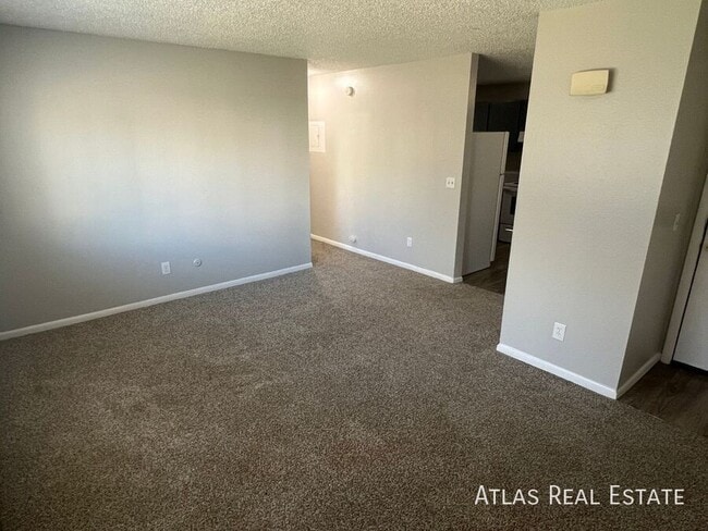 405 St Vrain Pl in Colorado Springs, CO - Building Photo - Building Photo