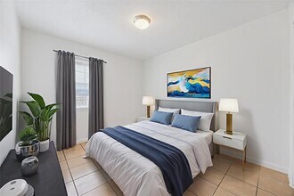 8212 Sam Rayburn Dr in Austin, TX - Foto de edificio - Building Photo