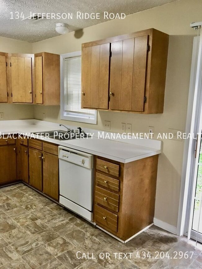 134 Jefferson Ridge Rd in Forest, VA - Building Photo - Building Photo