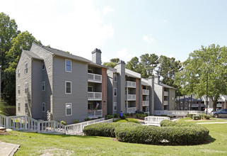 Millbrook in Raleigh, NC - Foto de edificio - Building Photo