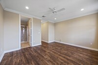 447 Corte Madera Ln, Unit 2 in West Palm Beach, FL - Foto de edificio - Building Photo