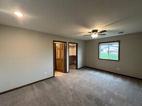 713 Marilyn St, Unit 1 in Chippewa Falls, WI - Building Photo - Building Photo