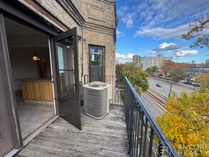 1161 Commonwealth Ave, Unit 1131-7 in Boston, MA - Building Photo - Building Photo