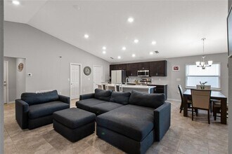 524 Scenic Blf Blvd in Lake Wales, FL - Building Photo - Building Photo