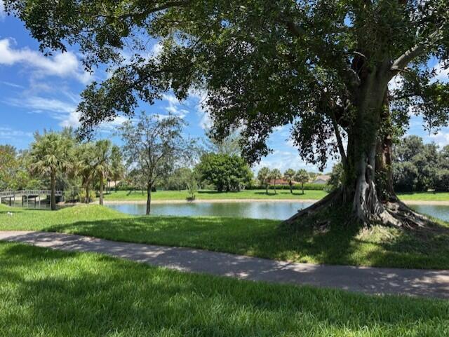 property at 21902 Lake Forest Cir