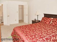 Bedroom - Magnolia Court Apartamentos in Birmingham, Alabama