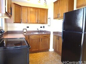 2740 Kuilei St in Honolulu, HI - Building Photo - Building Photo